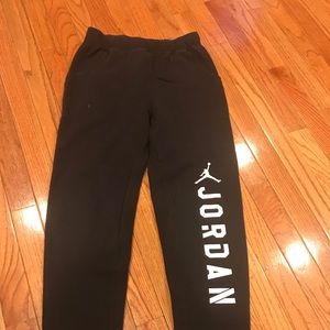 Boys Jordan jogger sweats